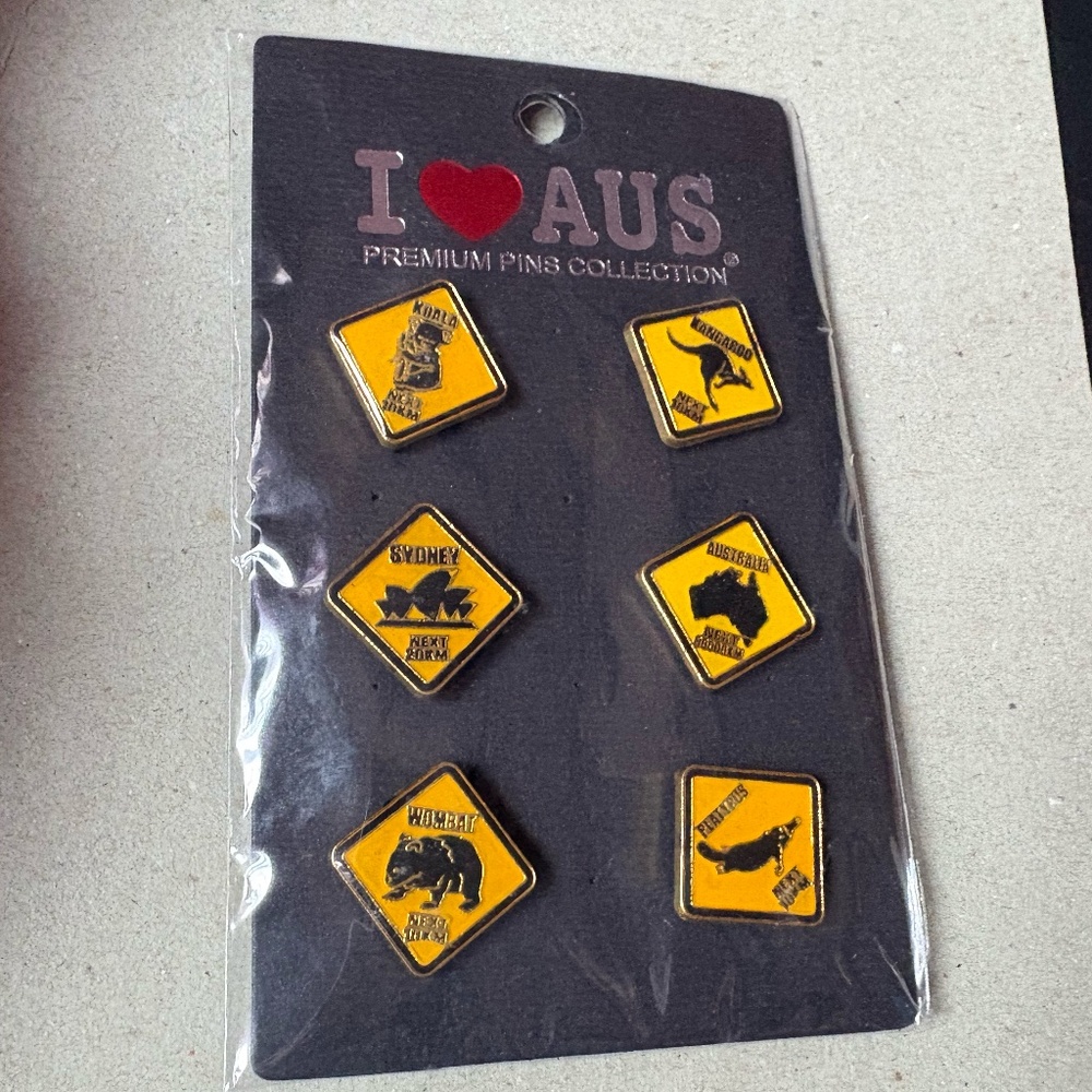 Enamel Pin set of 6 with images of Australia